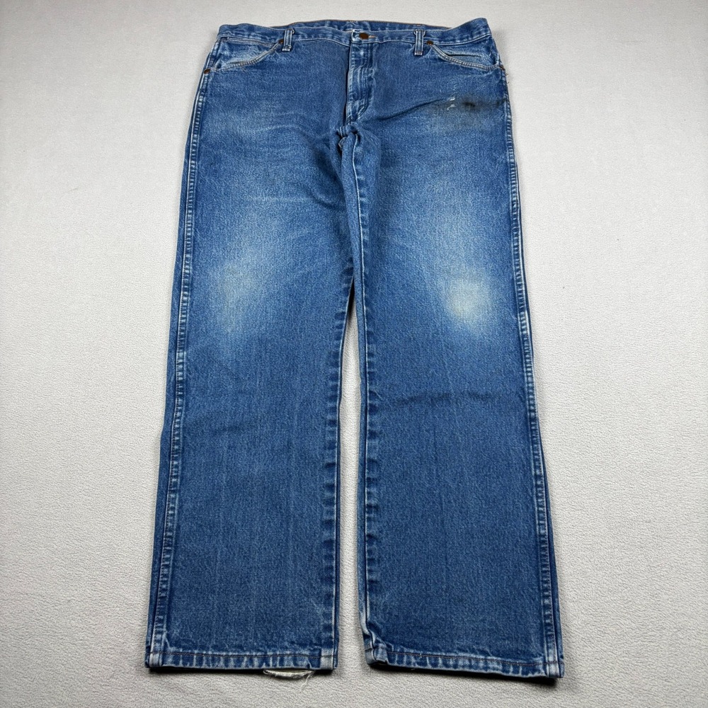 Wrangler Cowboy Cut Blue Jeans Mens 40x32 Original Fit Straight Leg Denim 13MWZ